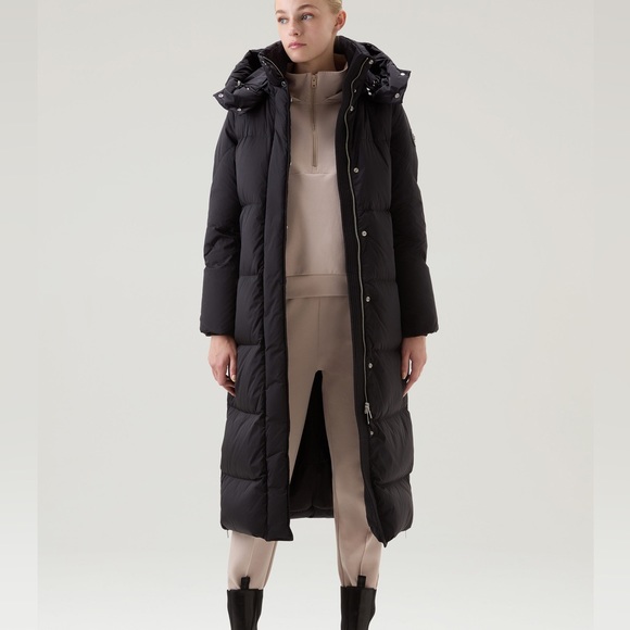 🔥🔥🔥Woolrich Aurora black long puffer parka size M🔥🔥🔥 - Picture 3 of 13